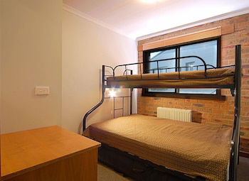 Lawlers 19 - Foster Accommodation 3
