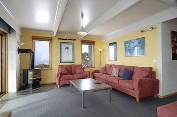 Alpine Haven 2 - Foster Accommodation 1