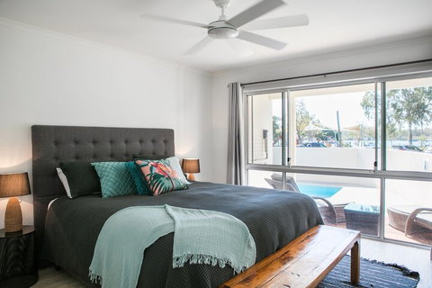 Lazy Days 2 - Foster Accommodation 5