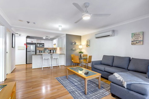 Shoal Bay Beach Apartments, 6/2 Shoal Bay Road - Foster Accommodation 5