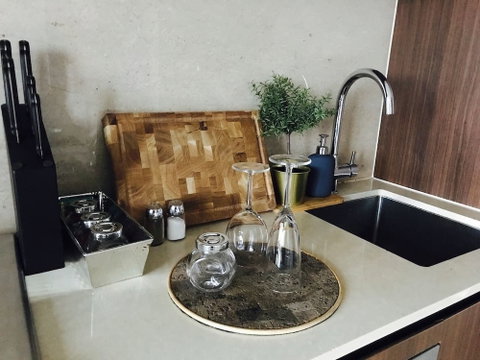 ILK Apartments South Yarra - Foster Accommodation 5