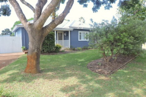 Otters Retreat - Foster Accommodation 0