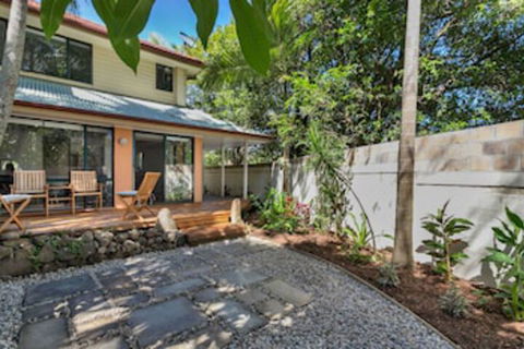 A PERFECT STAY - Mahogany Lodge - Foster Accommodation 0