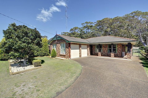 The Bay House 48 Government Road - Foster Accommodation 5