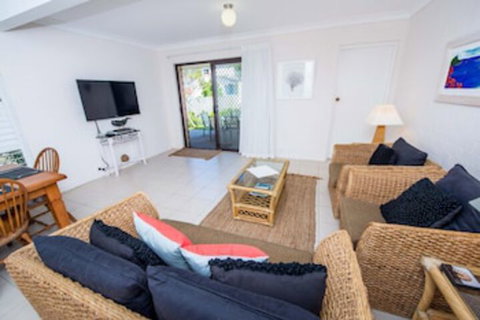 Oscars At Little Beach Nelson Bay - Foster Accommodation 0