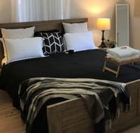 The Residences Number 51 - Foster Accommodation