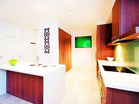 Temple 121 Palm Cove With Courtyard - Foster Accommodation 4