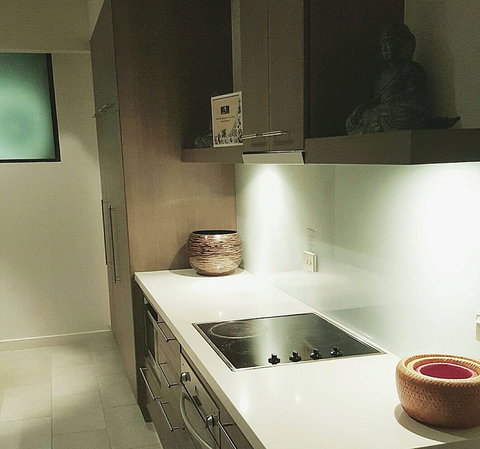 Temple 121 Palm Cove With Courtyard - Foster Accommodation 3