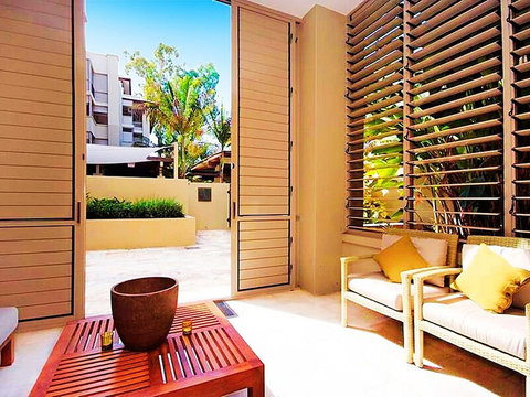 Temple 121 Palm Cove With Courtyard - Foster Accommodation 0