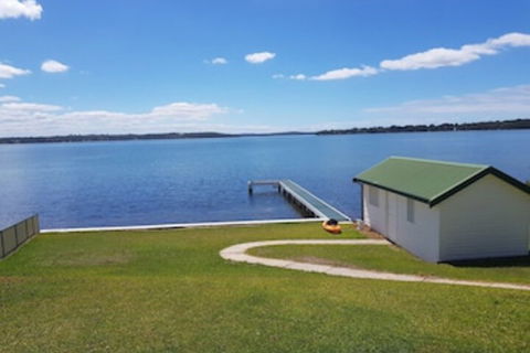 Lake Escape - Lake Macquarie - Foster Accommodation 0