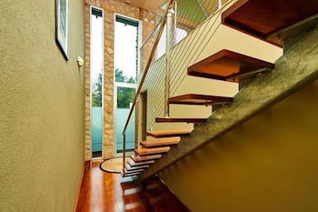 No.6 - Luxury Private Haven In The Heart Of Bright - Foster Accommodation 1
