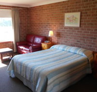 Vacy Village Motel - Foster Accommodation