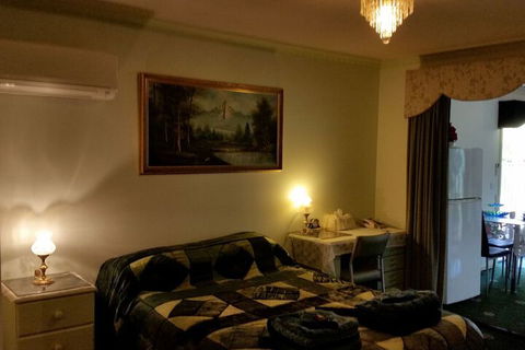 Ballarat Tranquility Cottages - Foster Accommodation 5
