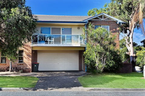 Sandy Shores 1 / 3 Messines Street - Foster Accommodation 0