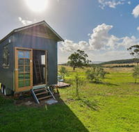 Live Big in The Gurdies Tiny House with a View - Foster Accommodation