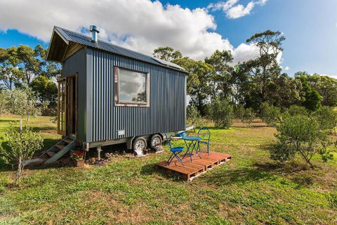 Live Big In The Gurdies Tiny House With A View - Foster Accommodation 1