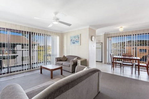 Krait Court, Unit 12/6 Krait Close - Foster Accommodation 0