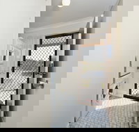 The Breakers 16 Government Road - Foster Accommodation