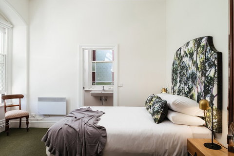 The Florance - Foster Accommodation 5