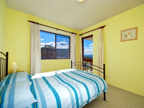 Promenade Unit 10 / 8 Intrepid Close - Foster Accommodation 4