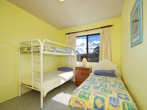Promenade Unit 10 / 8 Intrepid Close - Foster Accommodation 6