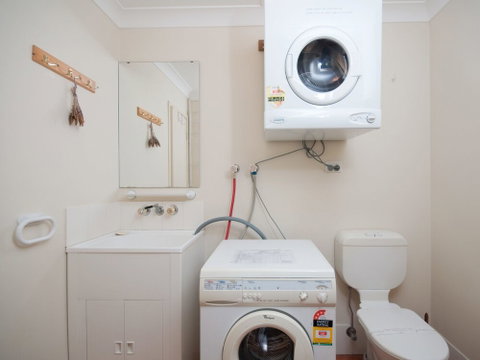 Robinson Street Sandcastles Townhouse 21 23 - Foster Accommodation 4