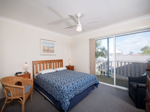 Robinson Street Sandcastles Townhouse 21 23 - Foster Accommodation 3