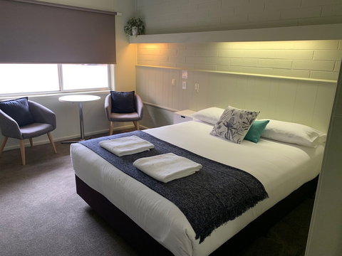 Finley Country Club Hotel Motel - Foster Accommodation 5