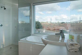 Wallaroo Marina Apartments - Foster Accommodation 3
