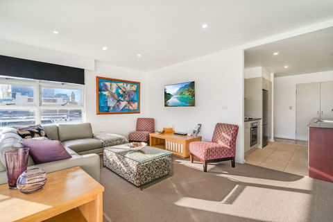 Beau Monde Apartments Newcastle - Worth Place Apartment - Foster Accommodation 1