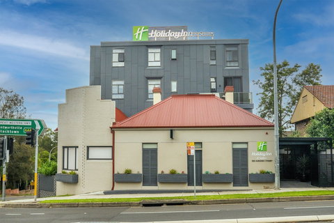 Holiday Inn & Suites Parramatta Marsden Street, An IHG Hotel - Foster Accommodation 2
