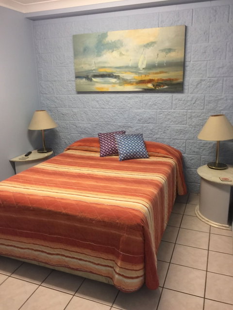 Westside Tavern And Motel - Foster Accommodation 0