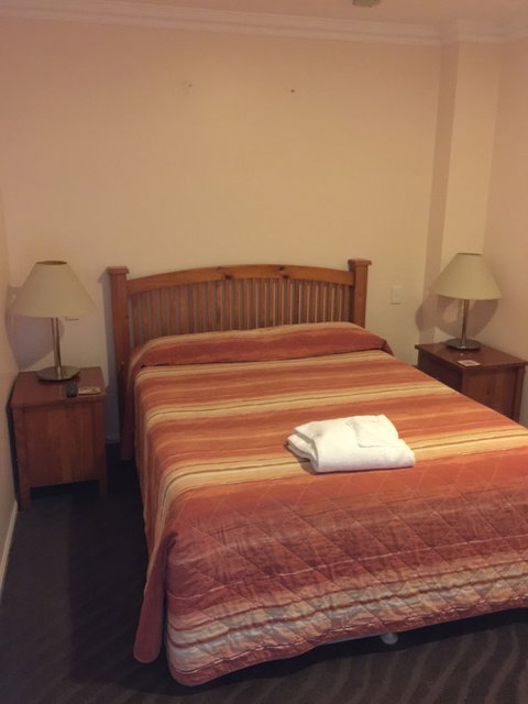 Westside Tavern And Motel - Foster Accommodation 2