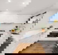 Glen Manor 1 - Foster Accommodation