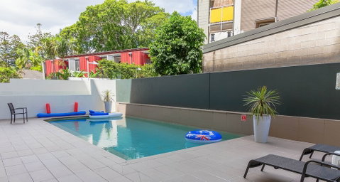 Theodore Apartments - Foster Accommodation 4