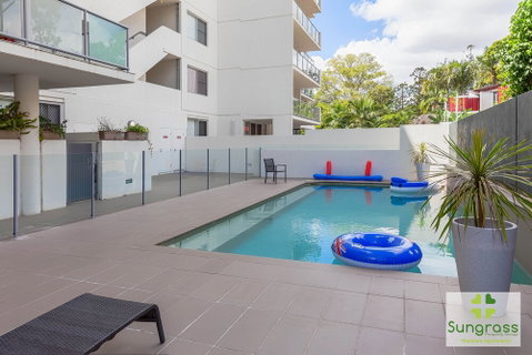 Theodore Apartments - Foster Accommodation 5