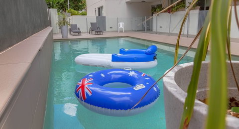 Theodore Apartments - Foster Accommodation 3