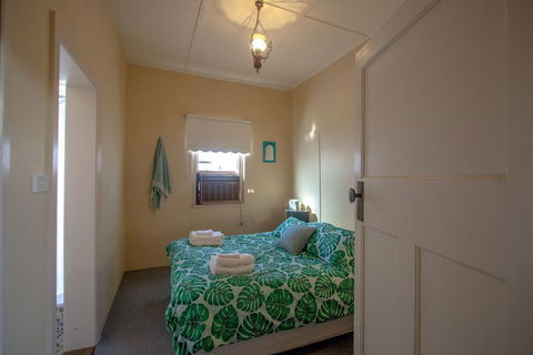 Charleston House - Mathoura - Foster Accommodation 7