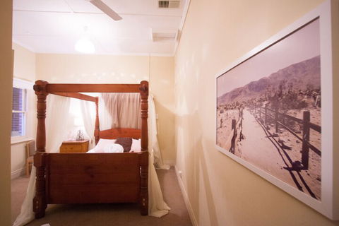 Charleston House - Mathoura - Foster Accommodation 3