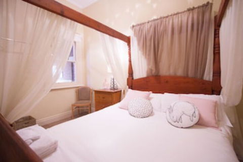 Charleston House - Mathoura - Foster Accommodation 0