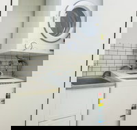 1 Bright Point Apartment 4303 - Foster Accommodation