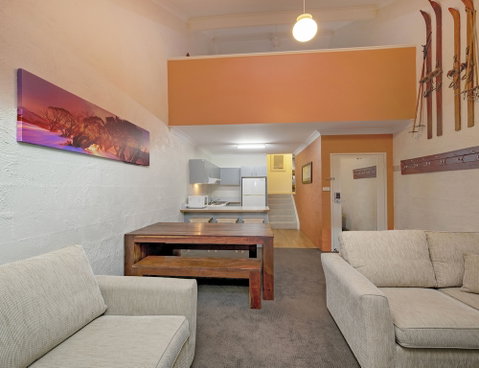 Parkwood 6 - Foster Accommodation 1