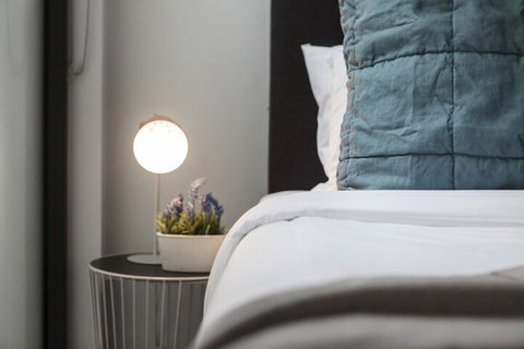 Harvard Apartments By Ready Set Host - Foster Accommodation 6