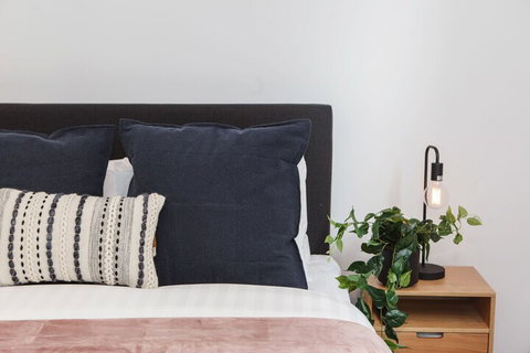 Harvard Apartments By Ready Set Host - Foster Accommodation 1