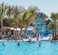 Big4 Sandstone Point Holiday Resort - Foster Accommodation