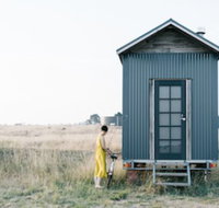 Altitude Tiny House Experience - Foster Accommodation
