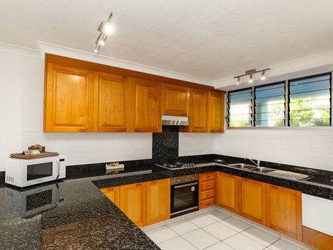 Lagoon 003 On Hamilton Island - Foster Accommodation 2