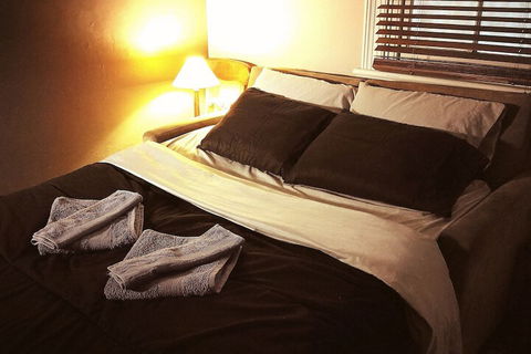 Vagabond Historic - Foster Accommodation 7