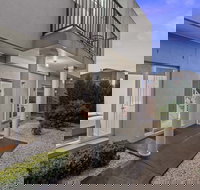 City Condo - Melbourne - Foster Accommodation