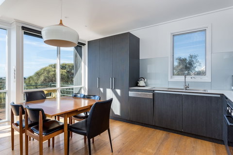 The Blairgowrie Glasshouse - Foster Accommodation 1